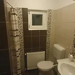 Darnay Apartmanhaz * Gyenesdias