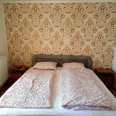 Darnay Apartmanhaz Lägenhet *