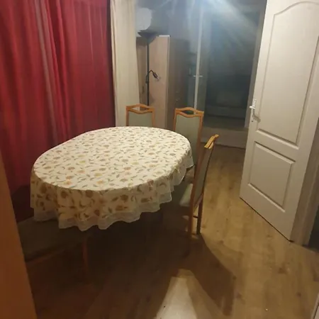 Darnay Apartmanhaz Apartamento Gyenesdiás