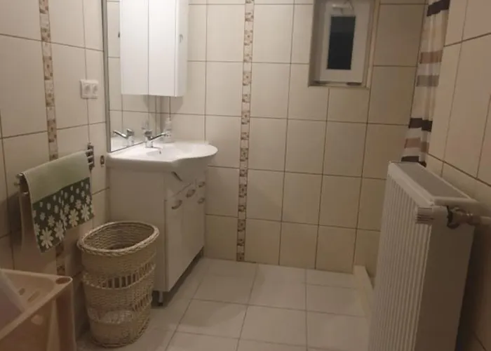 Darnay Apartmanhaz Apartman *